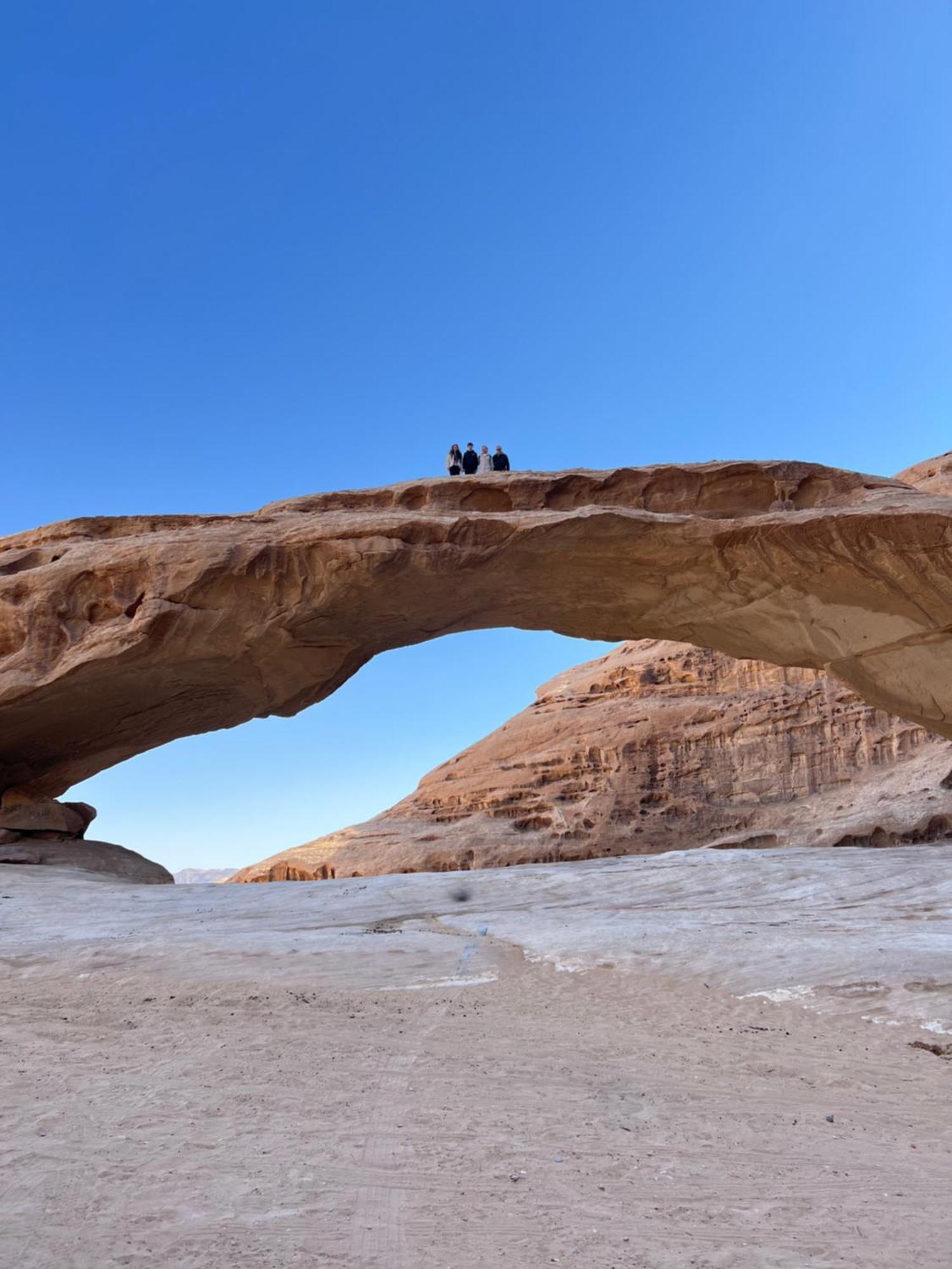 Scarlet Luxury Camp Wadi Rum Buitenkant foto